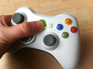 Xbox Controller anschalten durch Drücken der Guide-Taste